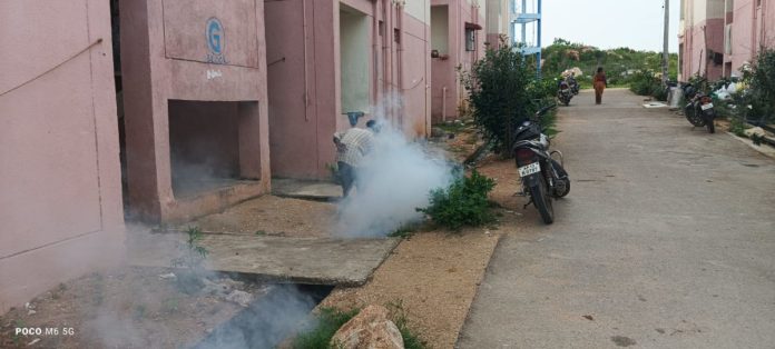 Fogging to prevent mosquitoes in several villages