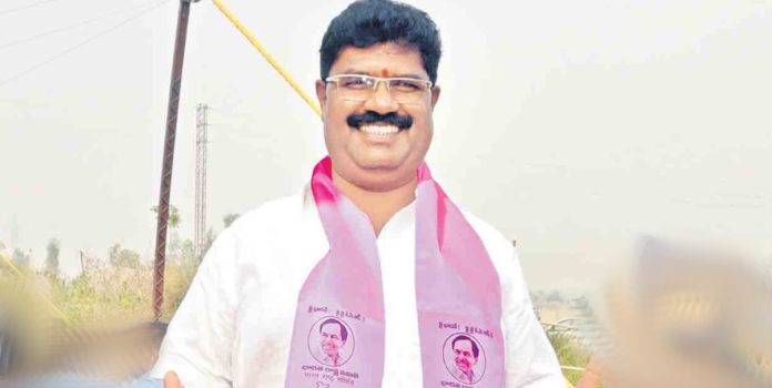 Former MLA Hanmant Shindes birthday celebrations should be celebrated in a grand manner.