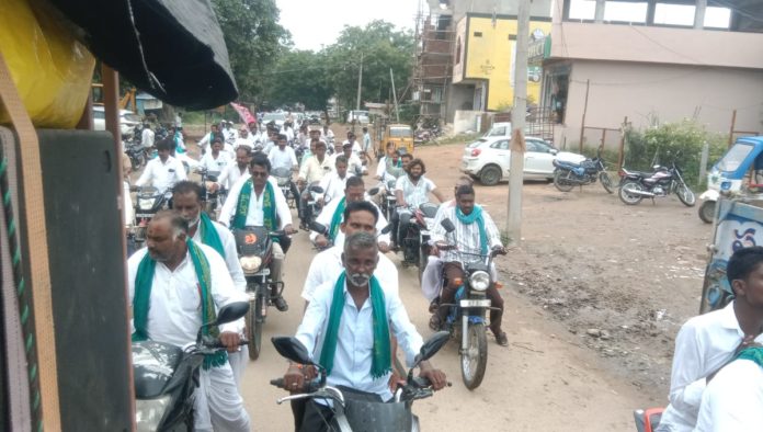 Former MLA Shindes birthday celebrated in grand style..
