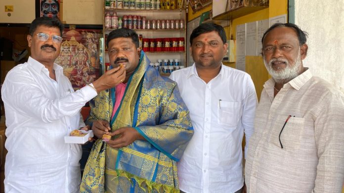 Former MLA honours Armyman Arjun