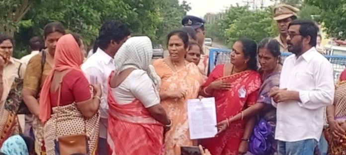 Free primary education (PM Srividya) should be conducted in Anganwadi centers.
