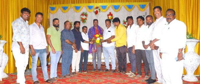 Honored for the best photographer..
