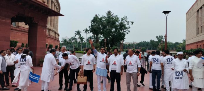Innovative protest with Minta Devi photo T-shirts: MP Chamala
