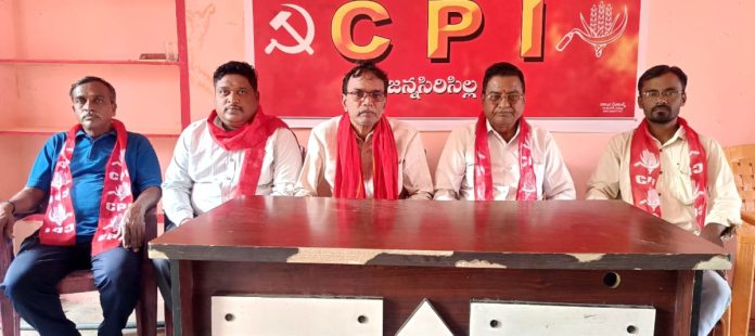 KTR is the reason for the power crisis in the Sircilla textile industry
