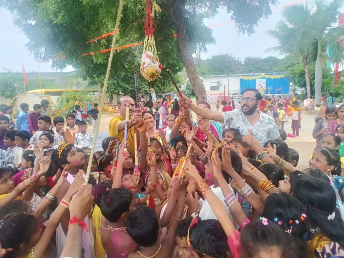 Krishnashtami celebrations under the auspices of Shambhavi High School