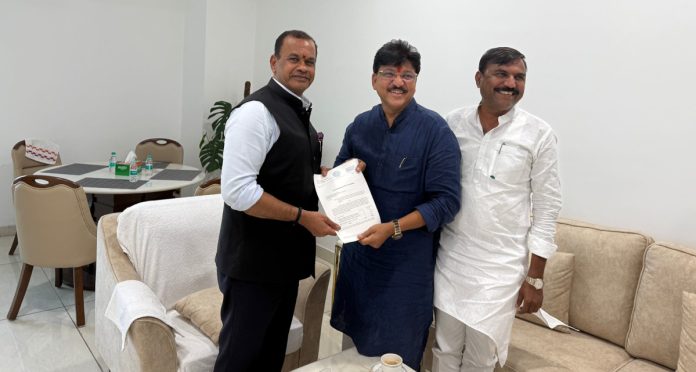 MLA meets Minister