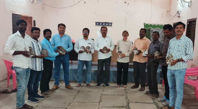 MPDO distributed clay Ganesha idols..
