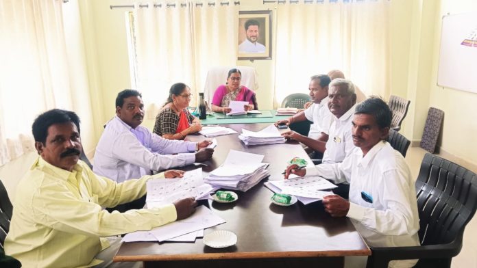 MPDO meets with political parties on local body elections.