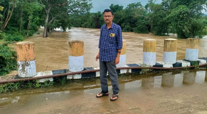 People should be alert to floods