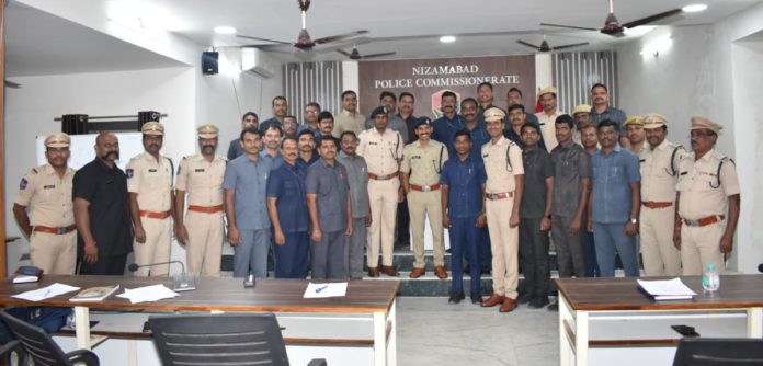 Police Commissioner launches training program for personal security officers