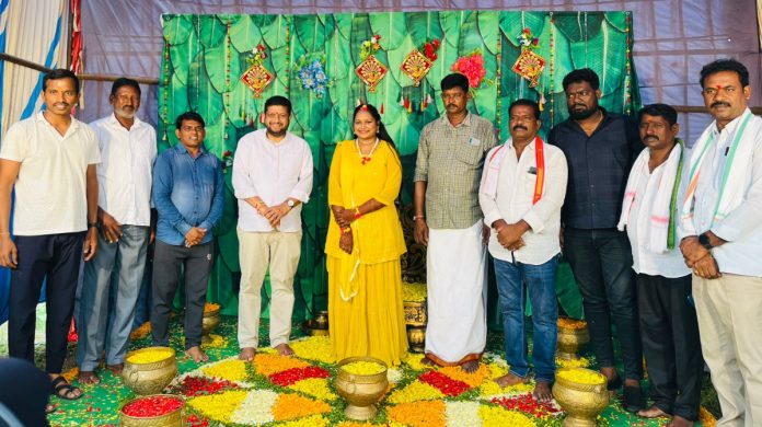 Srinu Babu attended the wedding ceremony.