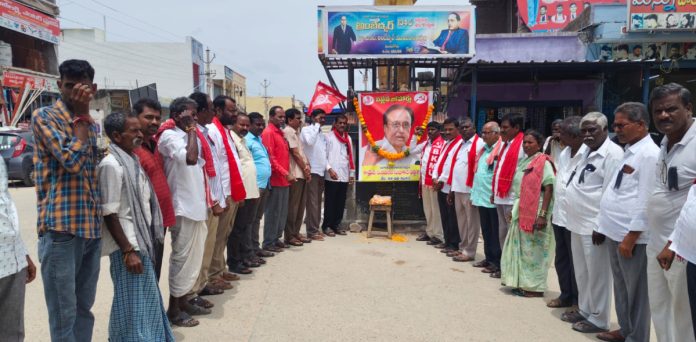 Suravaram Sudhakar Reddys death... a huge loss for the movements