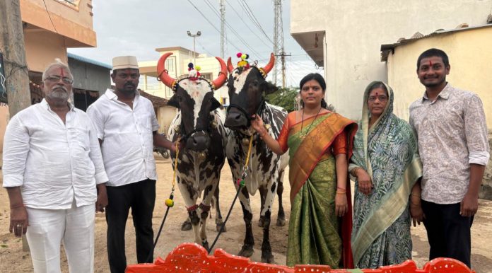 The new moon festival of the cattle fields is celebrated in Lade Gaon.