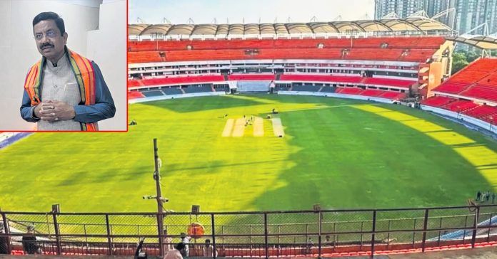 అస్మదీయుడికి అడ్డగోలుగా!
