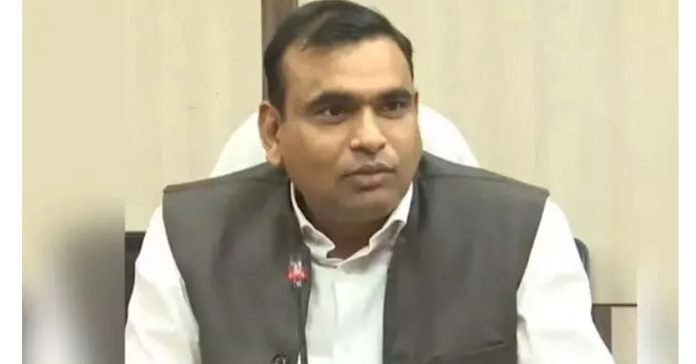 కేంద్ర మంత్రన్న సోయి కూడా లేదా?