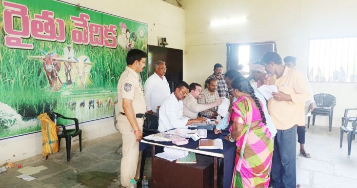 ADA, AO inspect fertilizer distribution