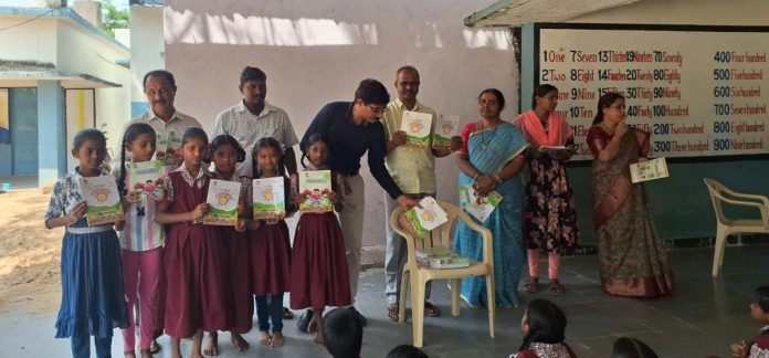 Alumni contributing to the development of the school
