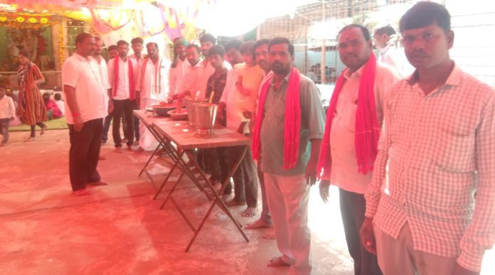 Annadanam at Pedda Tadugur Durga Mata Mandapam