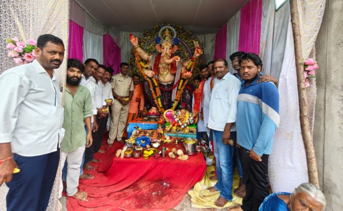 Annadanam at Ram Dal Ganesh Mandapam..