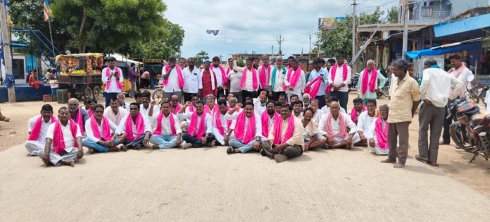 Conspiracy politics over Kaleshwaram should be stopped.