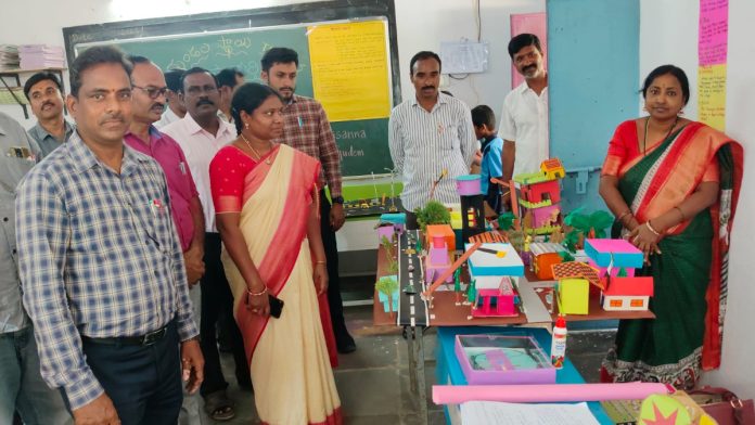 Demonstrate expertise in the manufacture of teaching aids