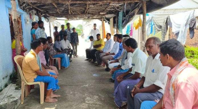 Former MLA Putta visits the victims families.