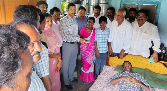 Gowda Uniform Officers Union stands by Geetha worker