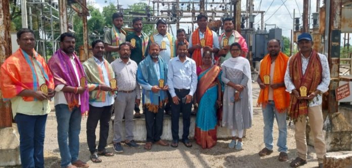 Honoring the best service of electrical workers