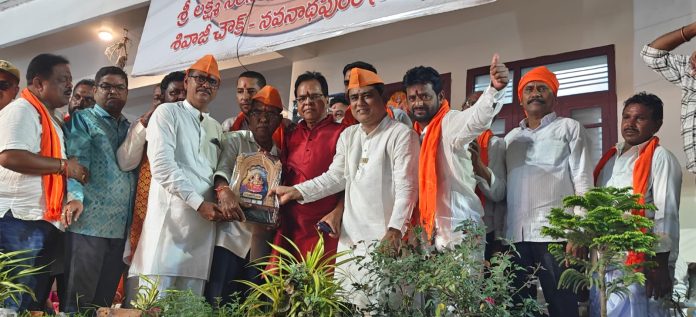 Best Chakrabhajan Award Presentation