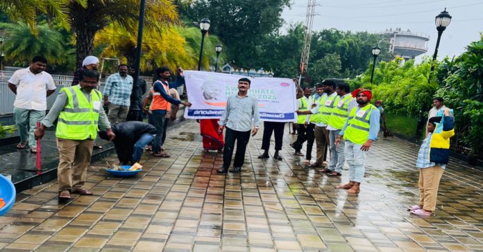 Ek Din, Ek Ghanta, Ek Saath, Shramdaan under the auspices of the municipality
