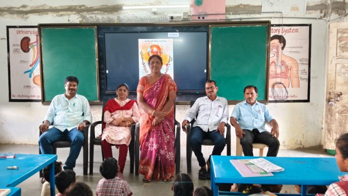 Kaloji, the public poet, is a living testament to the Telangana dialect.