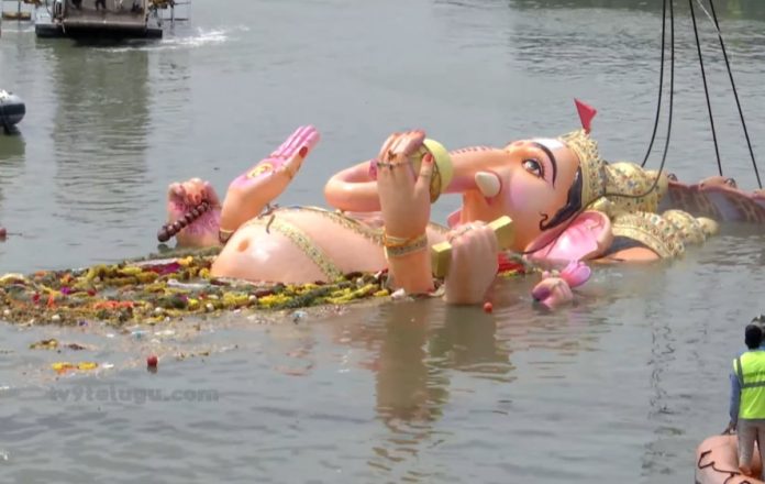 Khairatabad Maha Ganapati immersion completed