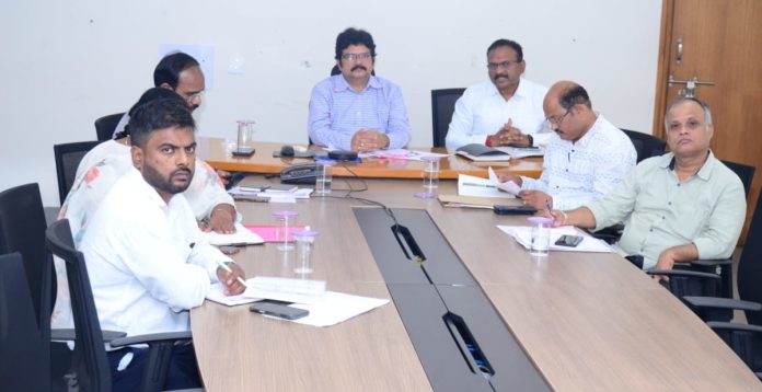 Land acquisition for construction of national highways should be completed: CM Revanth Reddy