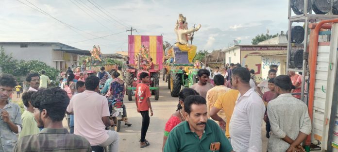 Peaceful Ganesh immersion..