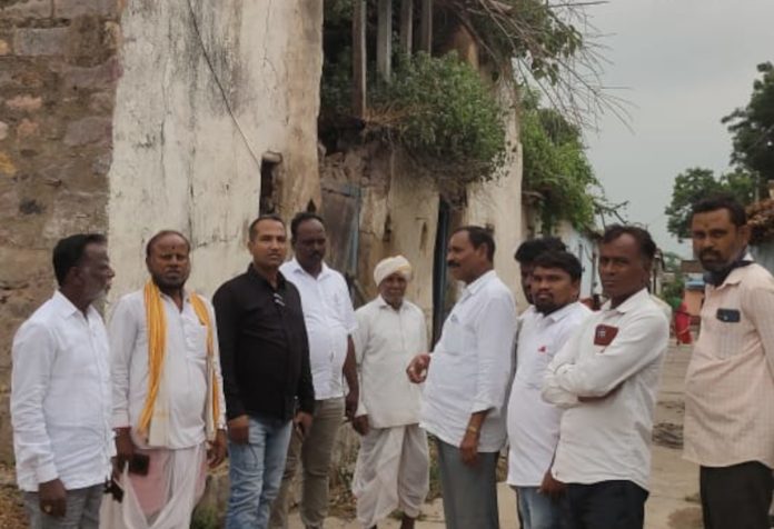 People living in old houses should be alert for heavy rains