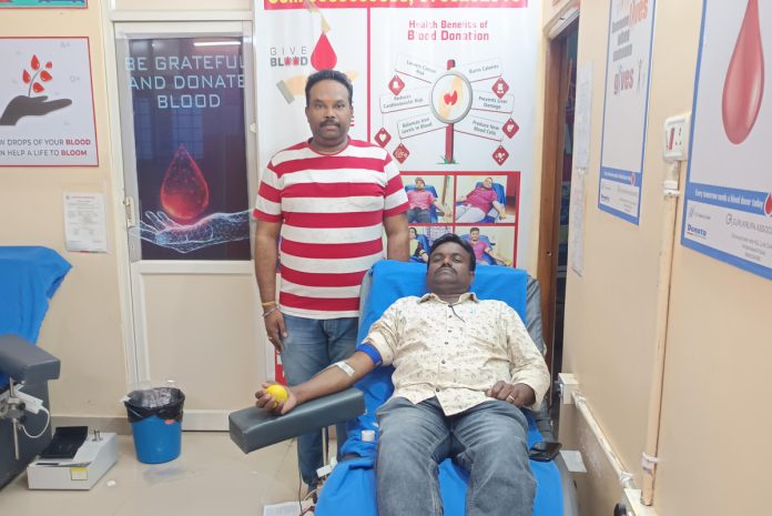 People who donate blood have a lower risk of heart disease and cancer.