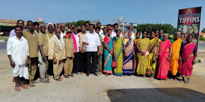 Safai workers march to IFTU state conference..