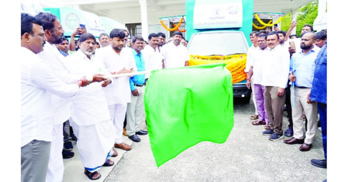మహిళల అభివృద్ధిలో తెలంగాణ రోల్‌ మోడల్‌