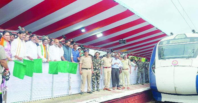 Vande Bharat train halting begins in Mancherial