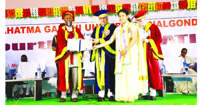 Educational institutions and living systems