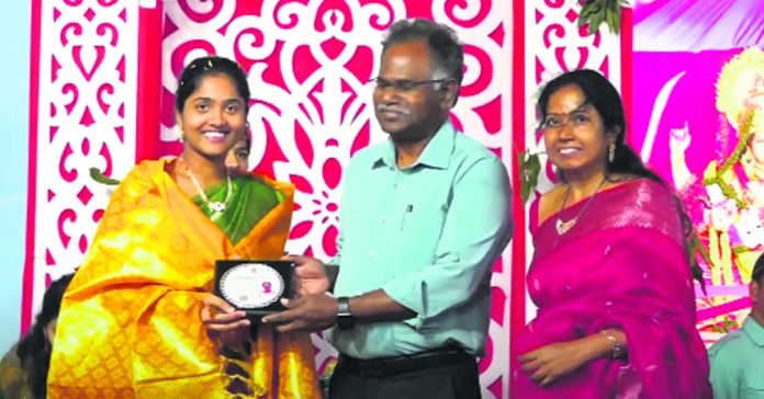 'Navadurga Swaroopini' musical concert entertained