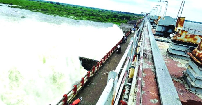 Heavy floodwaters hit Musi