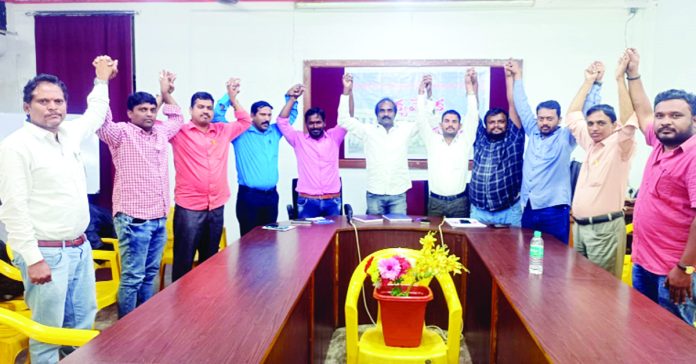 Establishment of a united platform for model school associations