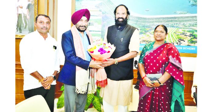 Lieutenant General Harpal Singh joins duty