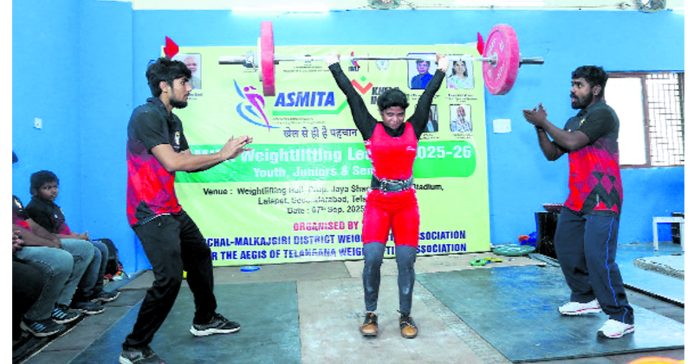 Exciting weightlifting competitions