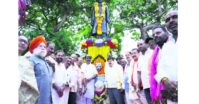Dr. Sarvepalli, the great man who brought glory to the teaching profession
