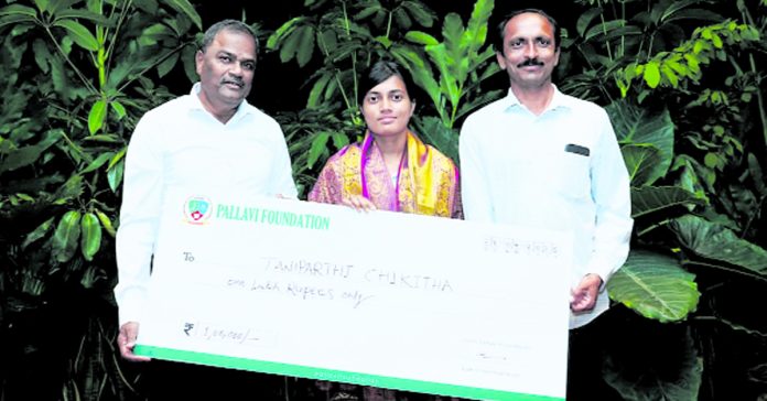 MLC Komuraiah provides financial assistance to Archer Chikita