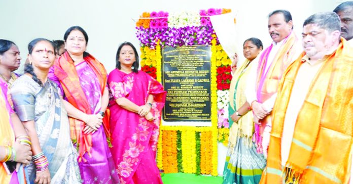 Striving for the comprehensive development of women