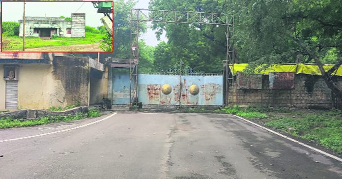 Bodhan Sugar Factory lands are in Hamphat