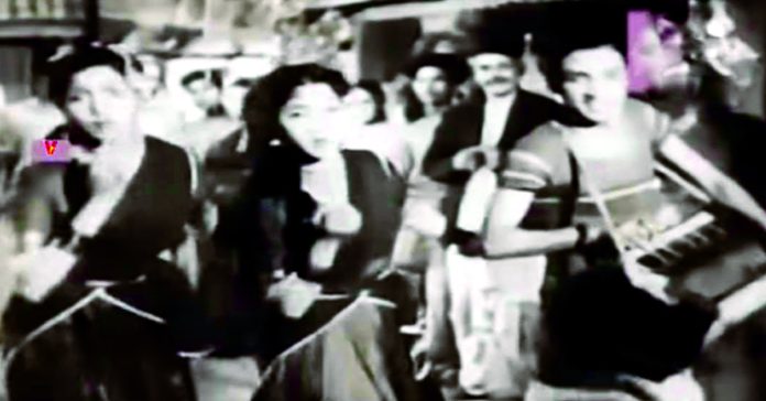 A song depicting the life of street vendors